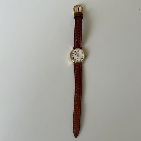 Timex Quartz Watch - Picture 2 of 3